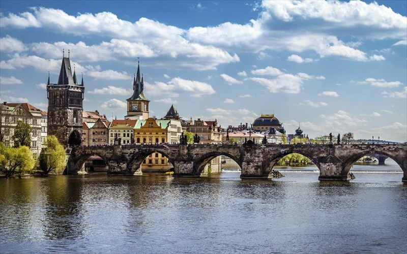 oi-pio-oikonomikes-europaikes-poleis-gia-na-zei-kaneis