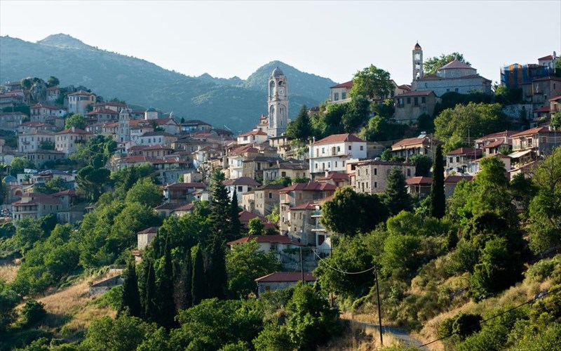 eksi-oreines-apodraseis-stis-omorfies-tis-elladas