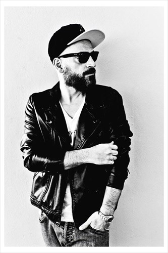 o-sharam-Jey-etoimos-na-mas-ksesikosei-sto-saint-solange