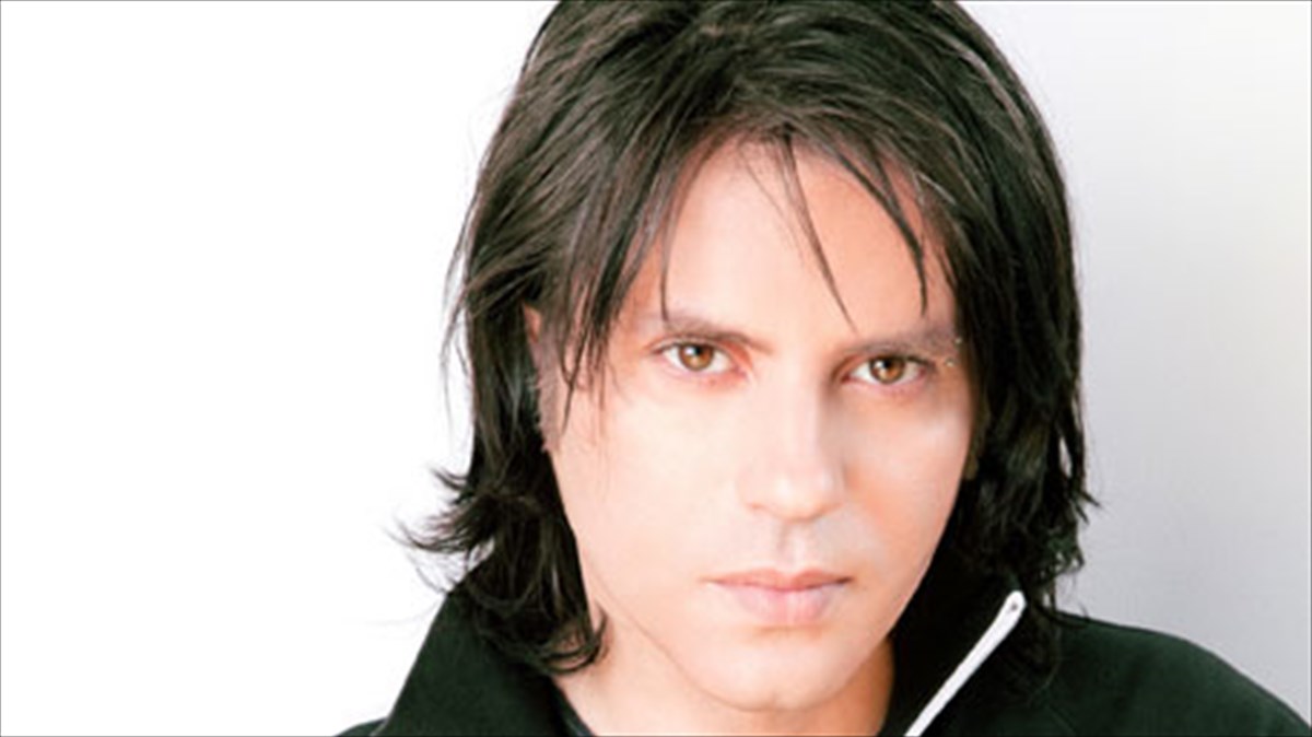 o-dimitris-korgialas-se-unplugged-set