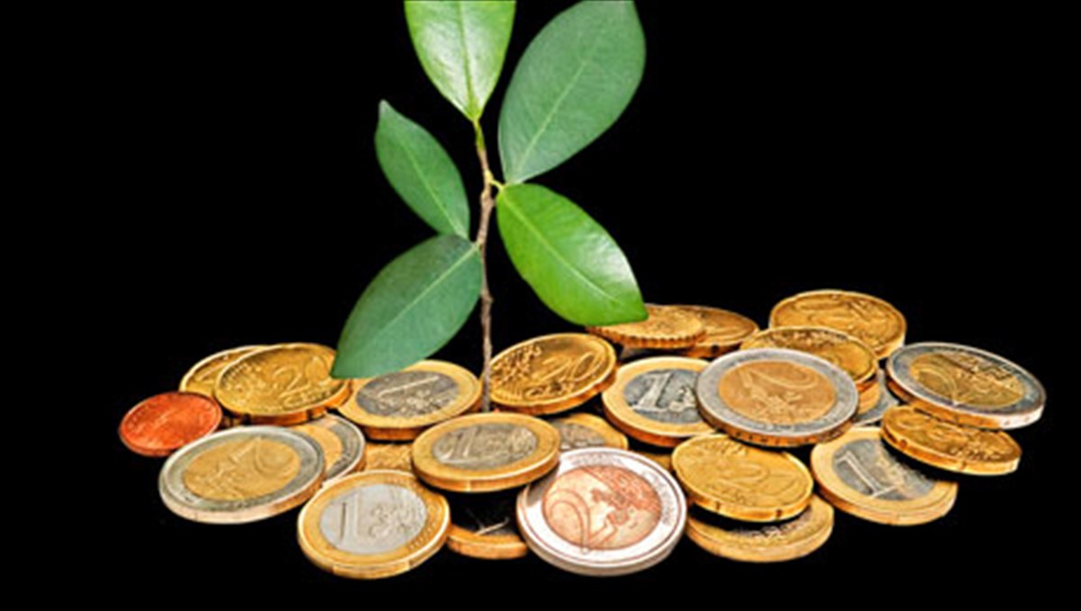 i-sunarpastiki-istoria-tou-xrimatos