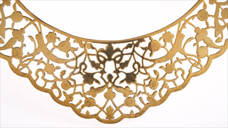 istorika-kosmimata-kai-upsili-raptiki-sto-mouseio-lalaouni