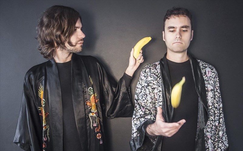 oi-the-noise-figures-sto-romantso