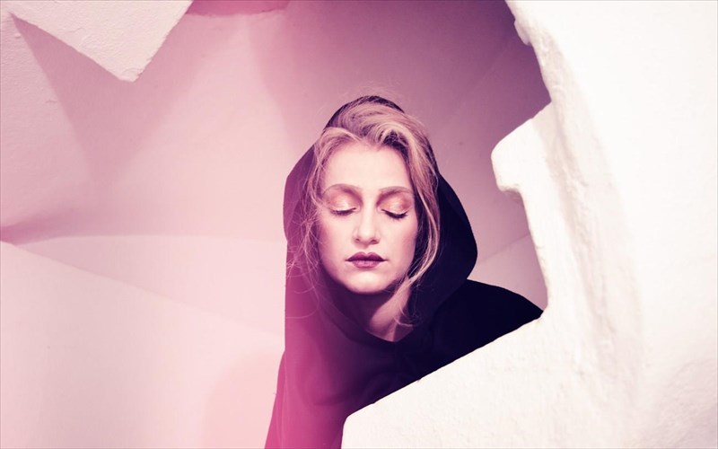 to-ax-tis-bijoux-de-kant-sto-idruma-mixalis-kakogiannis