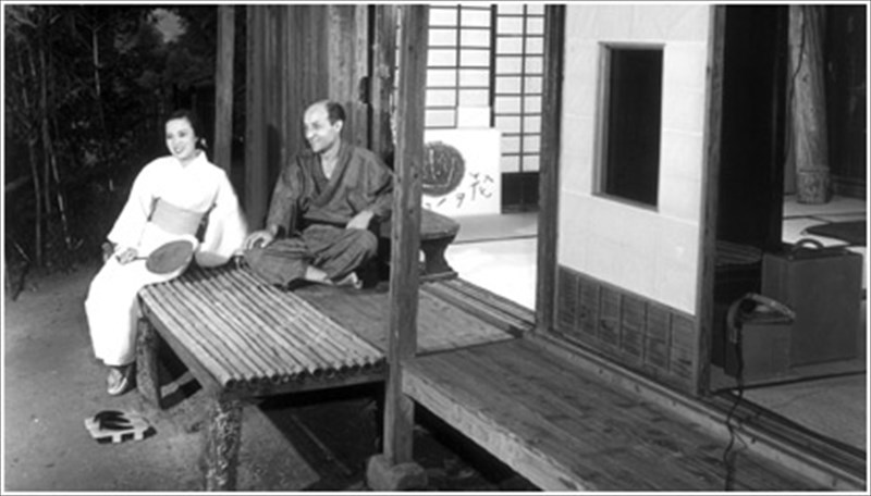 anamesa-se-anatoli-kai-dusi-sto-mouseio-sugxronis-texnis-tis-androu