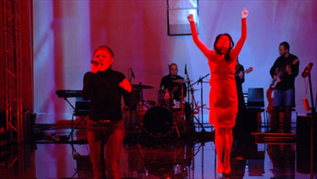 istoria-kai-muthoi-mesa-apo-ti-matia-tou-kristof-barlikofski