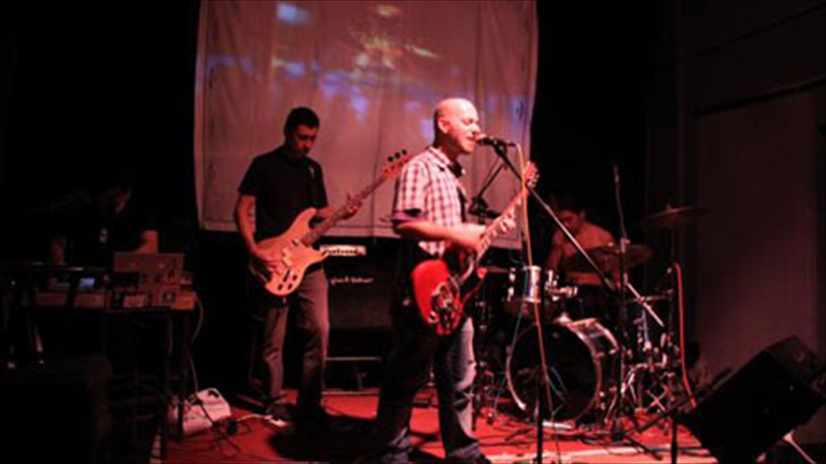 rock-n-roll-bradia-sto-6-dogs-dogs