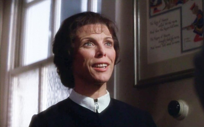 pethane-i-thruliki-nosokoma-tis-profiteias-billie-whitelaw-thruliki-nosokoma-tis-profiteias-billie-whitelaw