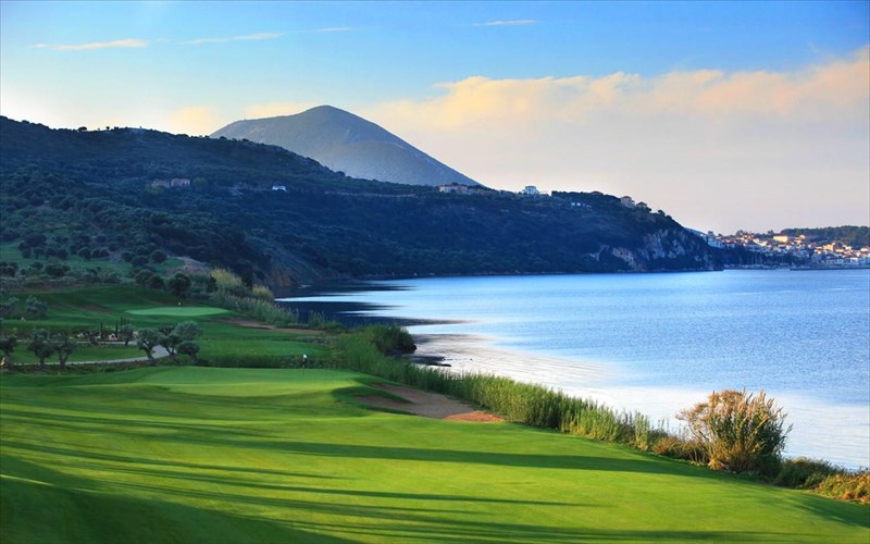 anamesa-sta-kalutera-ksenodoxeia-tou-kosmou-to-the-westin-resort-costa-navarino