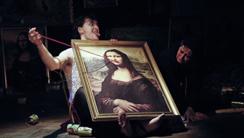 i-anatropi-tis-eikonas-tou-saikspirikou-amlet-apo-ton-nikolai-koluanta