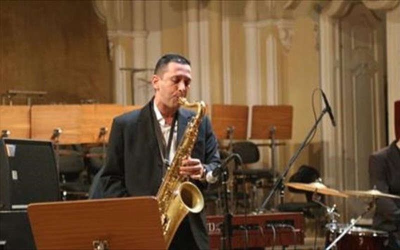 paradosiakoi-jazz-ixoi-me-ton-strato-bouga-sto-half-note