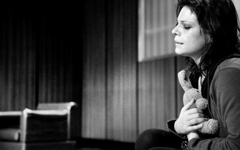 o-tzorntan-tis-marinas-aslanoglou-epistrefei-sto-theatro-anesis