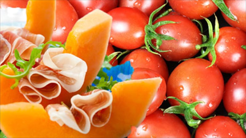 therino-menou-me-ntomata-kai-peponi-sti-spondi