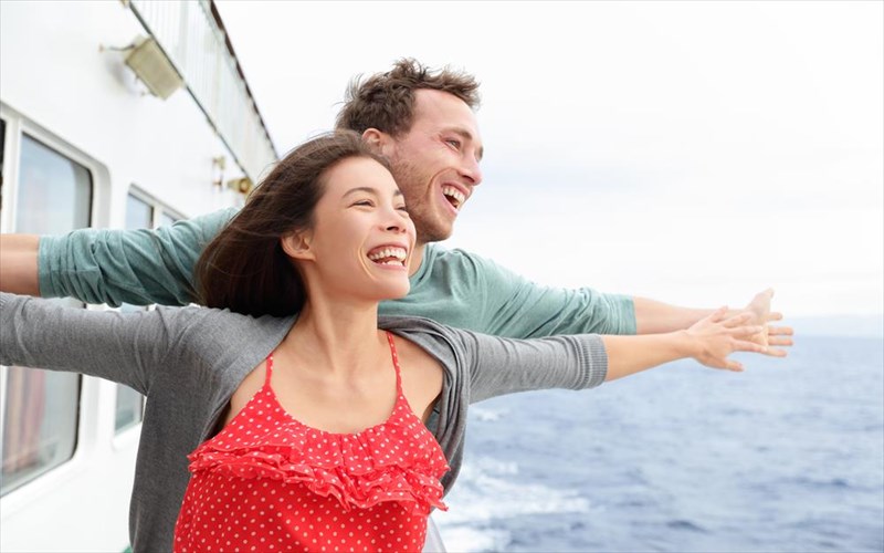 10-mikres-leptomereies-pou-denoun-perissotero-ta-zeugaria