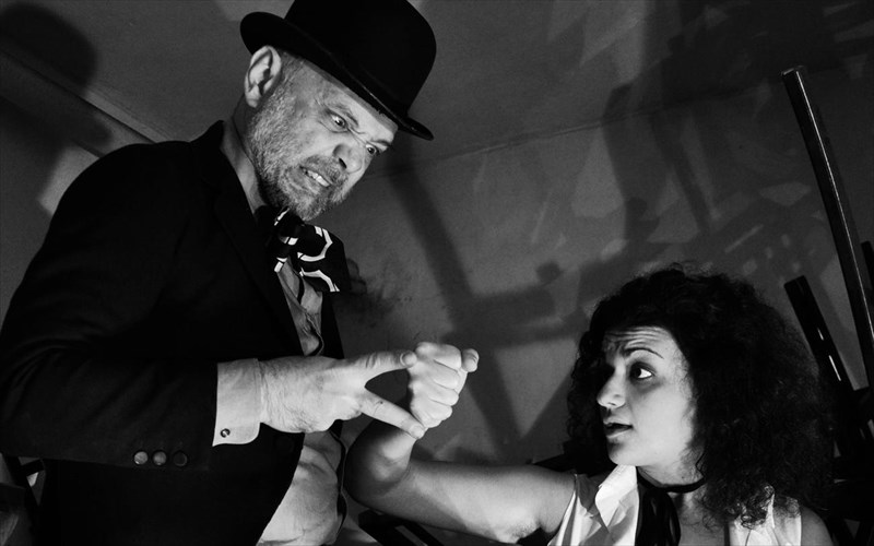 to-mathima-tou-eugeniou-ionesko-sto-aggelon-bima