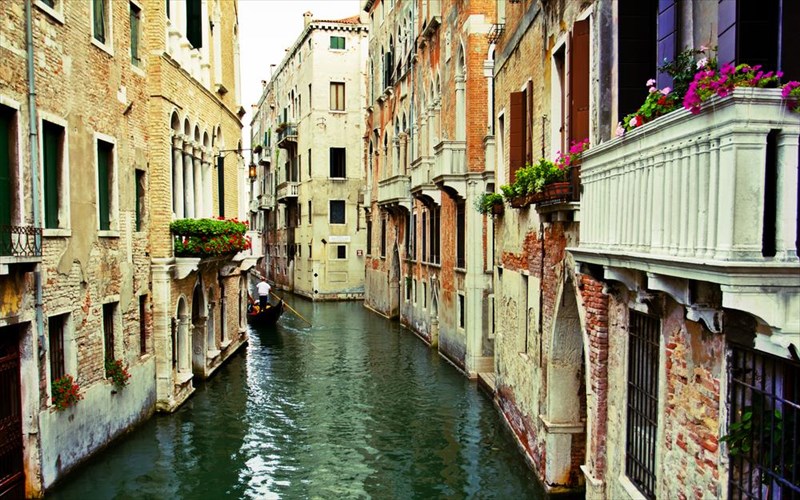 ti-prepei-na-kanete-kai-na-deite-oposdipote-sti-benetia