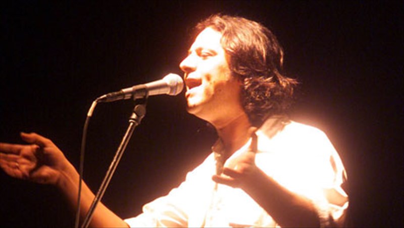 o-dimitris-zerboudakis-anoigei-to-diethnes-festibal-patras