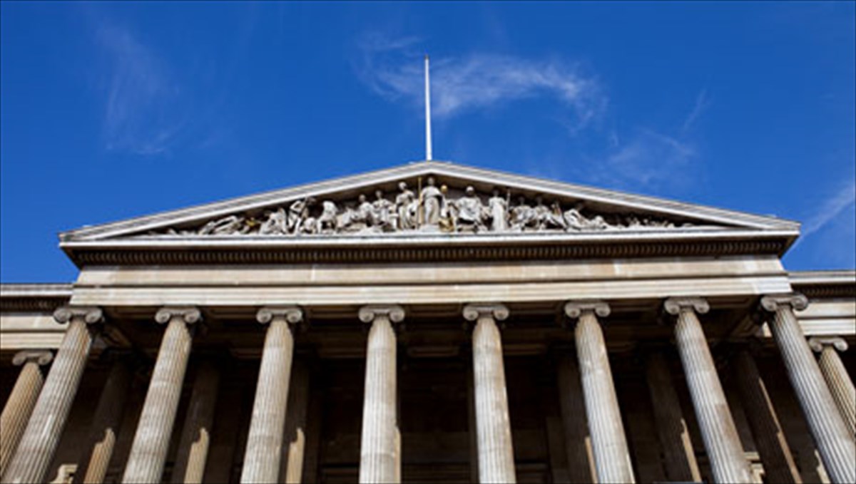 poio-palati-tou-mpakigxam-to-bretaniko-mouseio-einai-pio-dimofiles