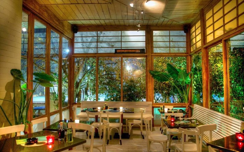 the-sushi-bar-gia-sousi-apo-tin-pigi