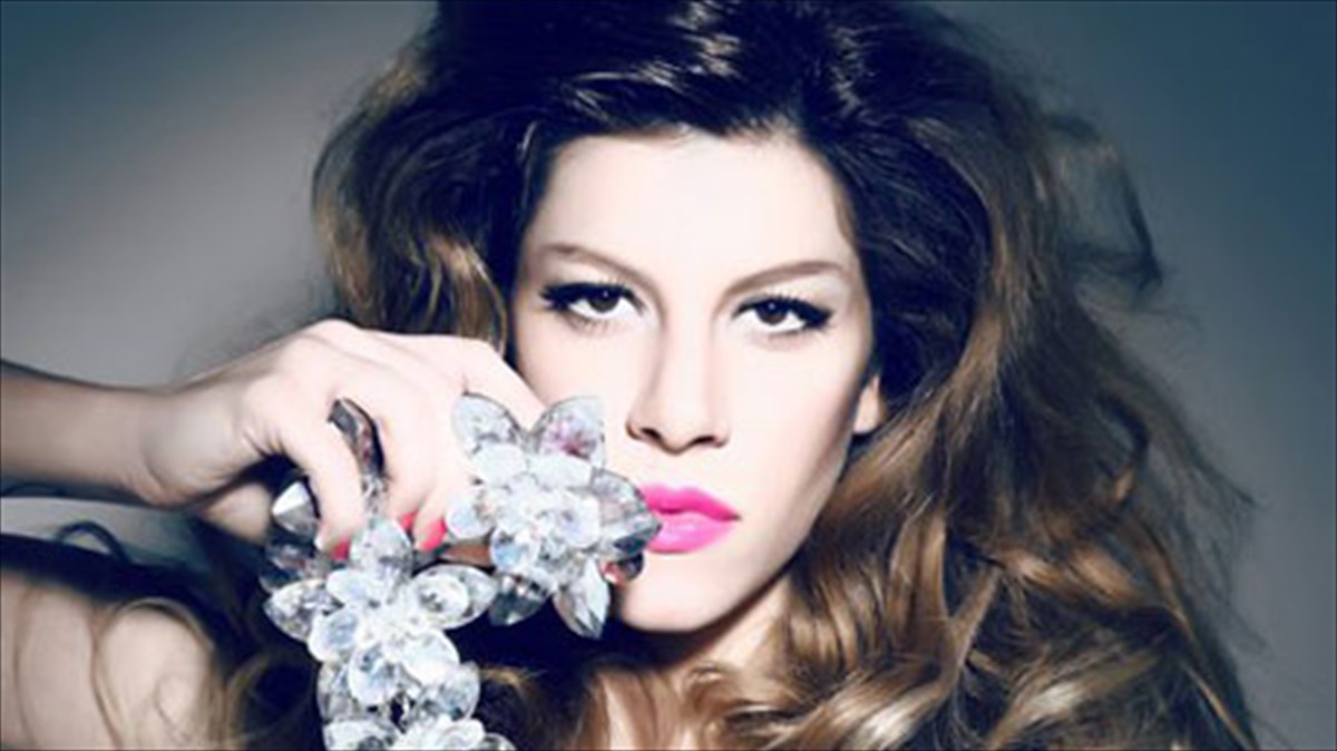 crush-parties-se-enan-neo-xoro-sto-gkazi