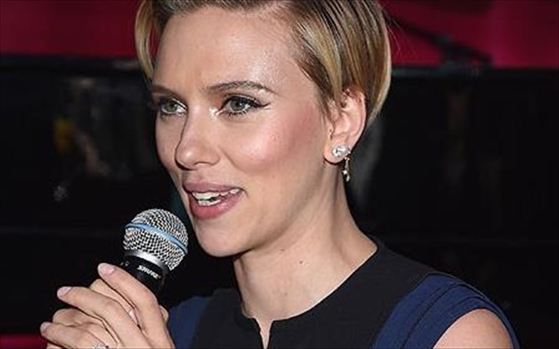 i-mpanta-tis-scarlett-Johansson-antimetopi-me-nomikes-kuroseis