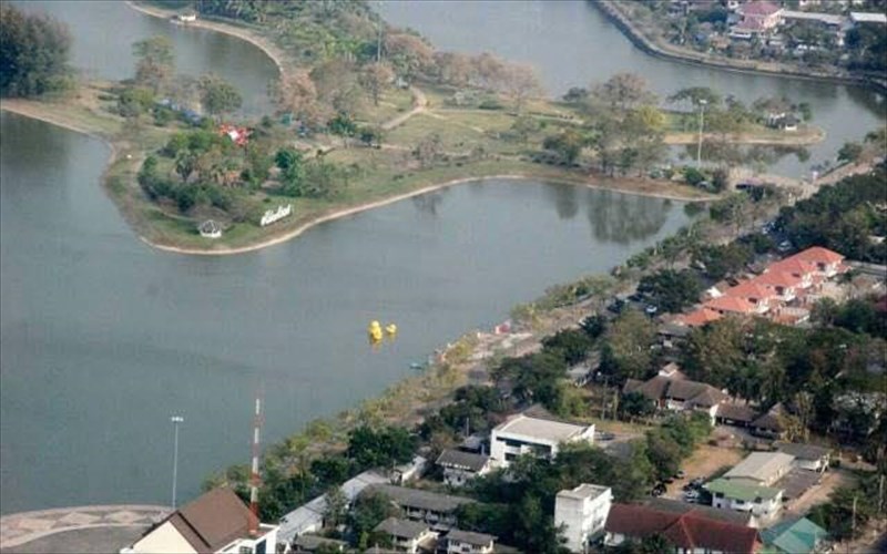 germanos-touristas-taksideuei-stin-tailandi-gia-na-katharisei