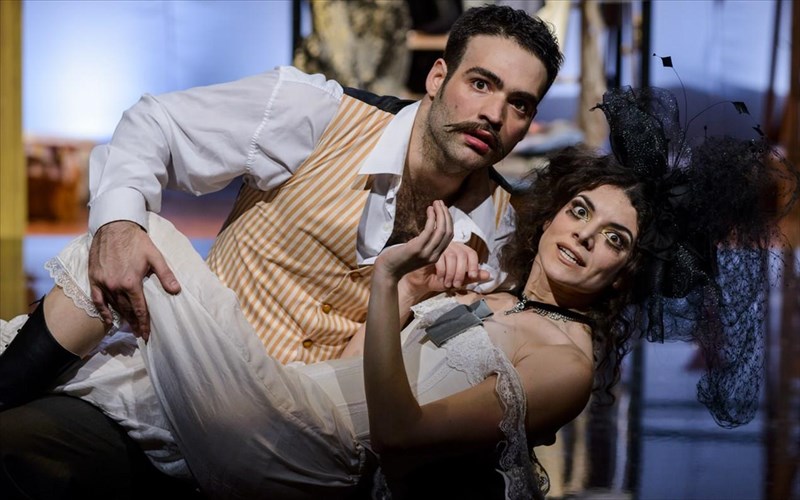 o-gamos-tou-figkaro-kritiki-theatrou