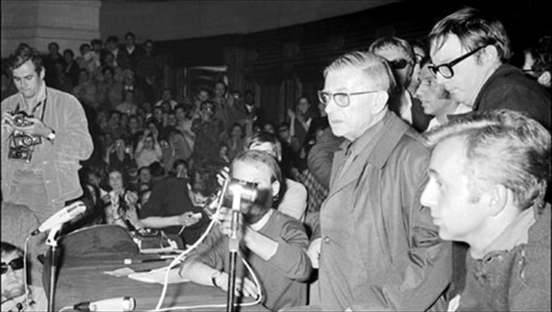 zan-pol-sartr-simon-nte-mpobouar-erotas-pera-apo-kathieromena