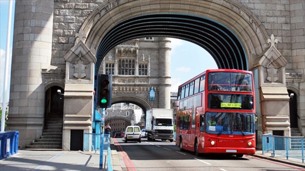 foniko-kokteil-oi-londrezikoi-dromoi-gia-tous-touristes
