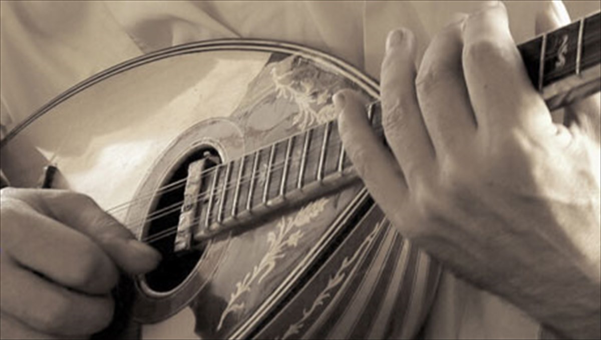 ellinikes-epituxies-kathe-paraskeui-me-thea-to-faliro