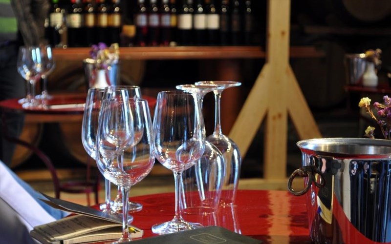 mathete-ta-panta-gia-to-krasi-se-ena-tetraimero