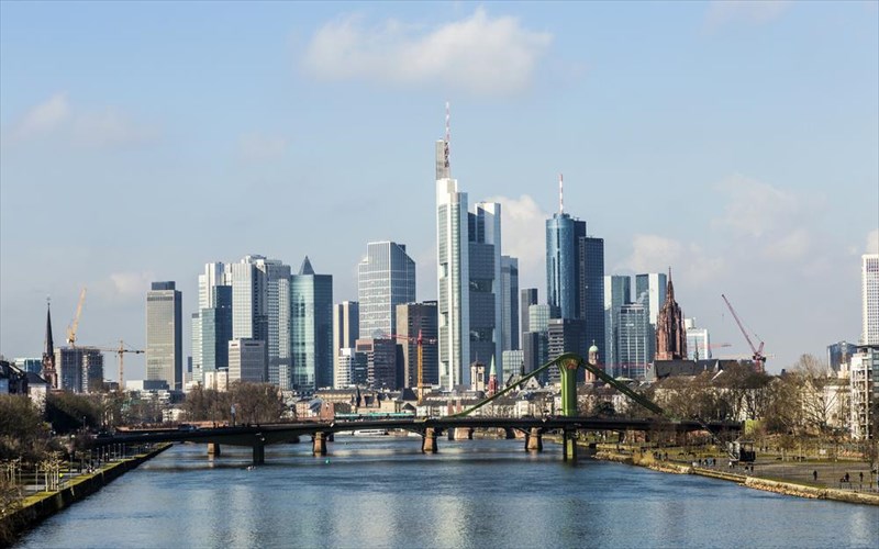 poies-einai-oi-8-kaluteres-xores-gia-douleia-kaluteres-xores-gia-douleia