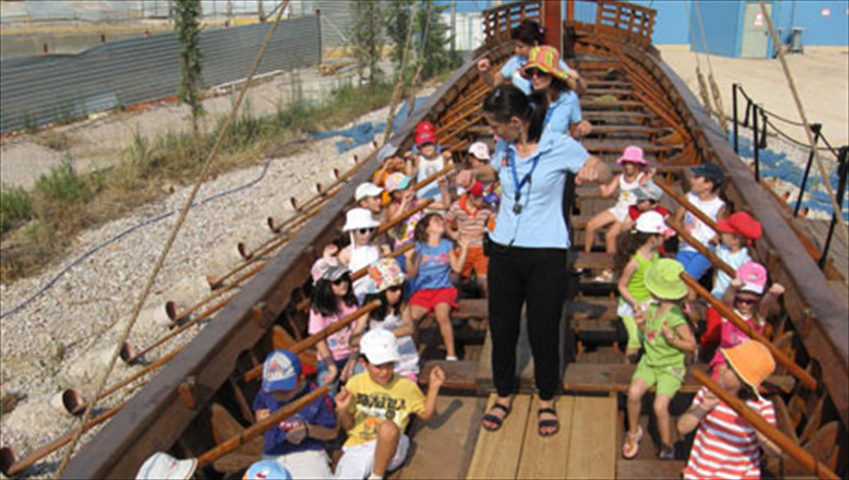 kalokairi-stin-poli-gia-ta-paidia-apo-ton-elliniko-kosmo