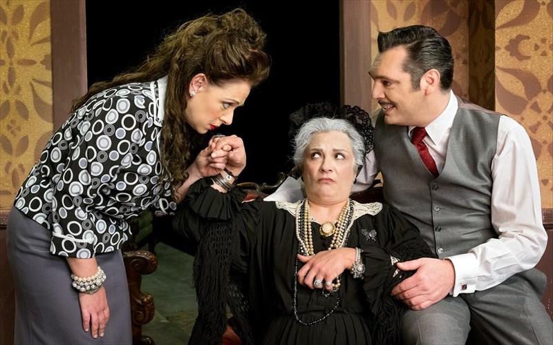 filoumena-kritiki-theatrou