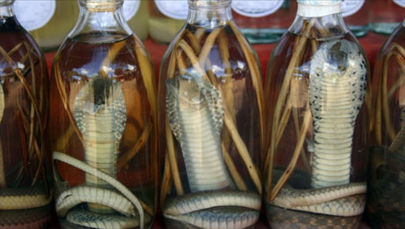 ta-9-pio-paraksena-pota-tou-kosmou-pio-paraksena-pota-tou-kosmou