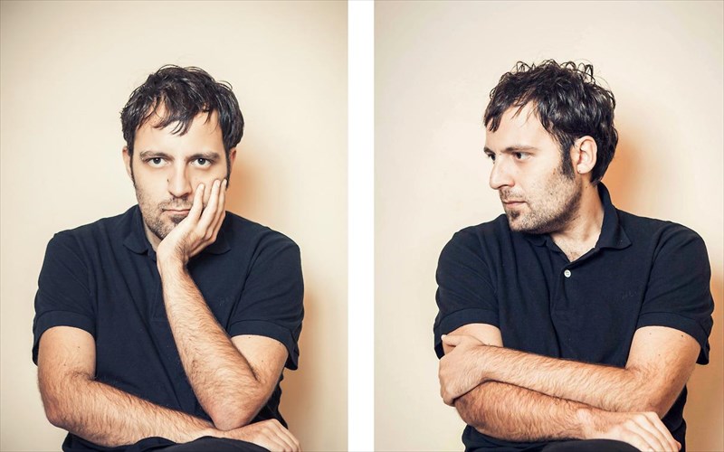 o-augoustos-korto-se-mia-aproblepti-sunantisi-ston-iano