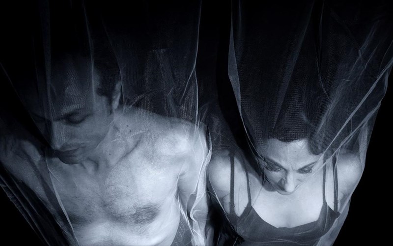 makmpeth-i-biblos-tou-skotous-sto-idruma-m-kakogiannis