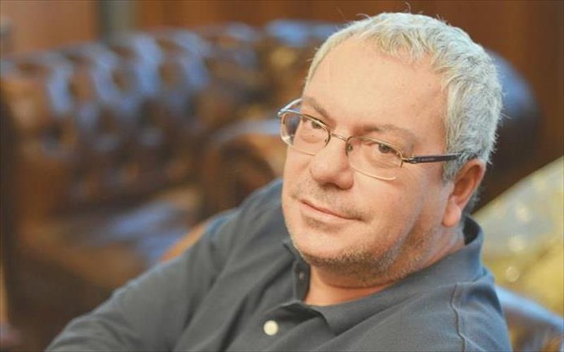 o-stamatis-malelis-parousiazei-to-neo-tou-biblio