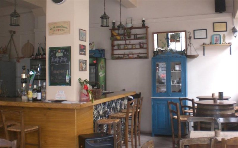 eis-to-pausilupon-ekei-pou-i-lupi-stamata-kai-arxizoun-oi-mezedes