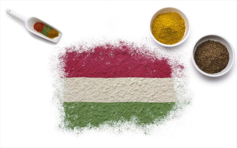 oi-ouggroi-kseroun-apo-kali-kouzina-emeis-kleboume-ta-mustika-tous