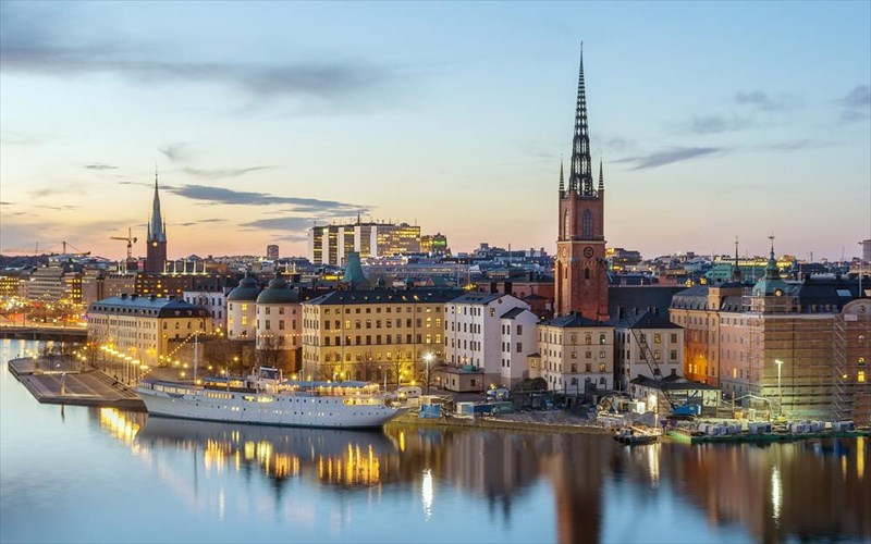 poso-kostizei-i-metakomisi-dipla-sti-thalassa-metakomisi-dipla-sti-thalassa