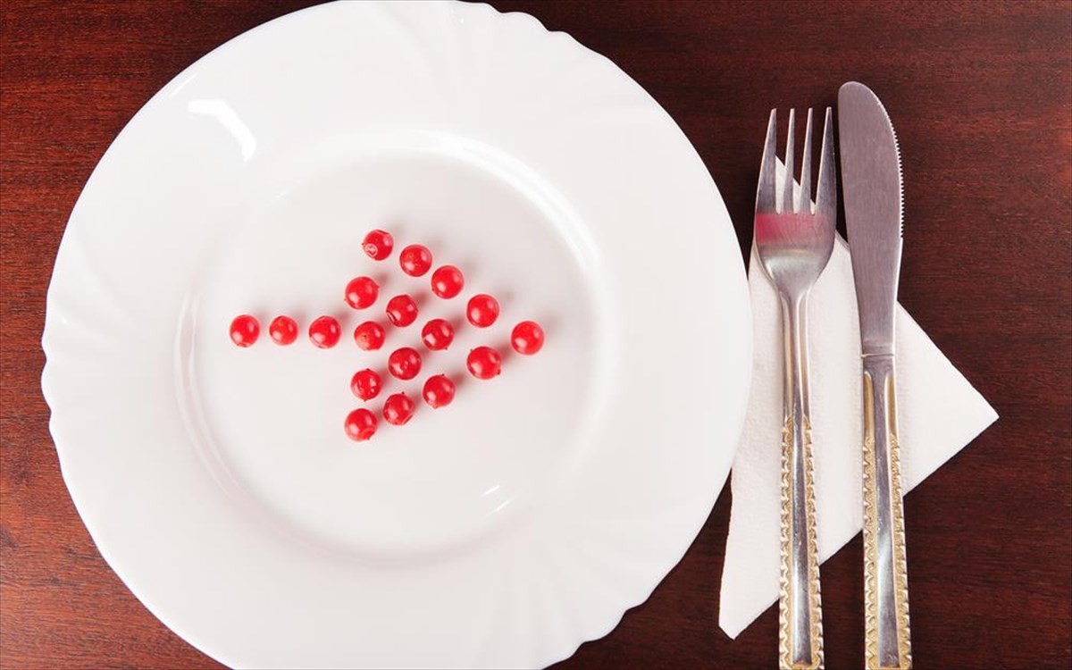 piato-maxairopirouna-gkourme-estiatorio