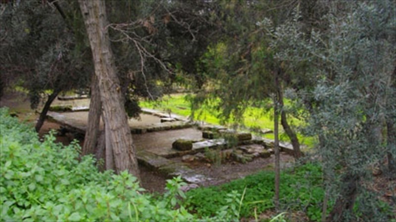 i-akadimia-platonos-perna-se-alli-epoxi