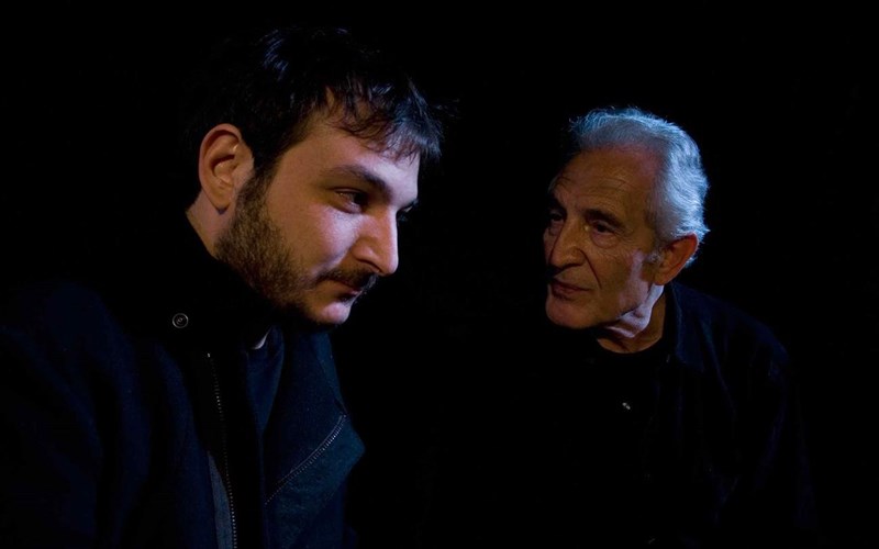 i-omada-xroma-sto-2o-festibal-sugxronou-theatrou-to-galliko-theatro-à-la-grecque-la-grecque