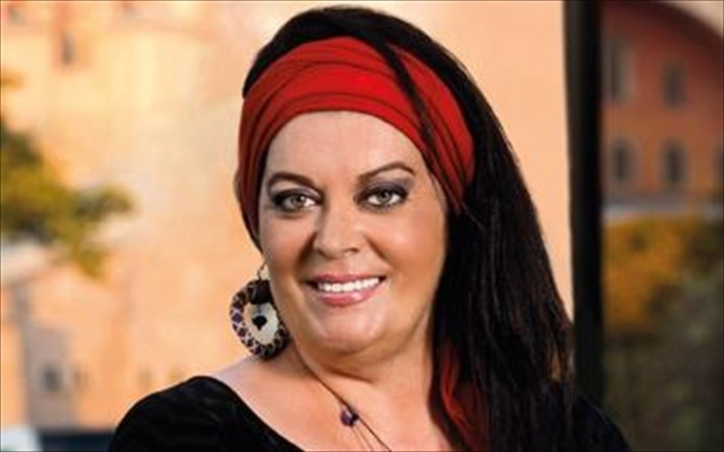 me-aroma-kanelas-kai-tin-maria-ekmektsioglou-simera-ston-iano