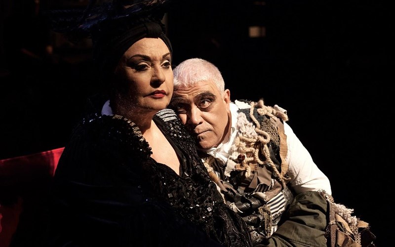 teleutaies-parastaseis-gia-tin-episkepsi-tis-giraias-kurias