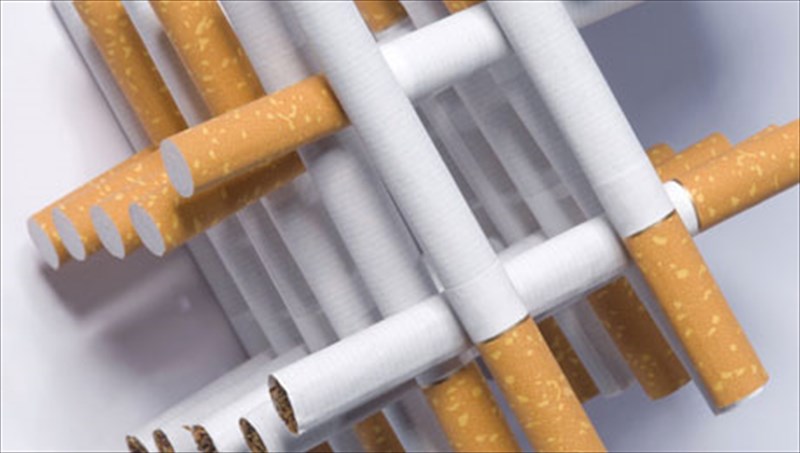 eseis-giati-kapnizete