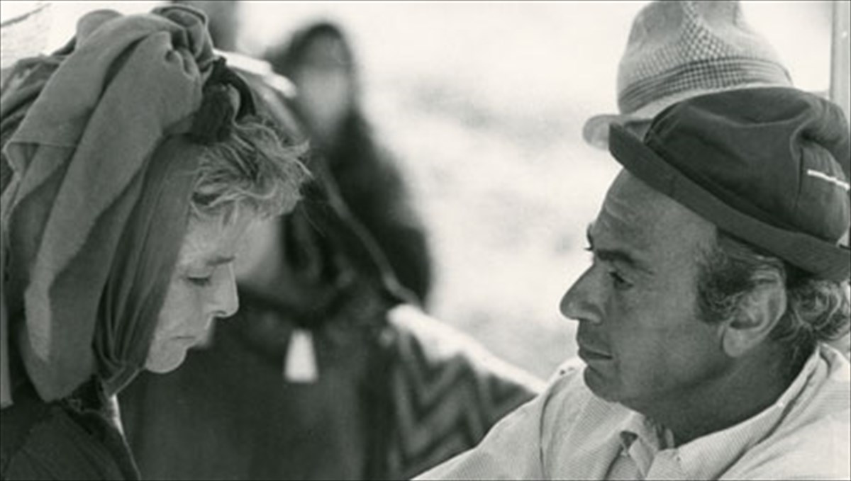 kinimatografiko-panorama-gia-ton-mixali-kakogianni-me-dorean-eisodo