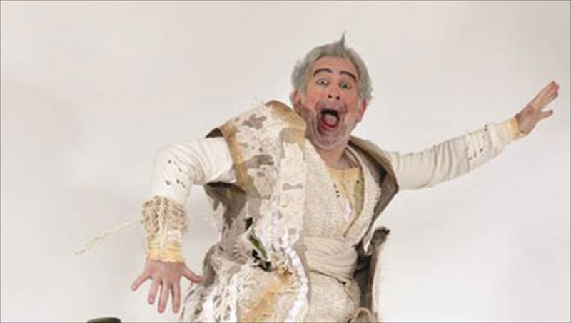 i-eirini-tou-aristofani-ligo-prin-to-telos-tis-periodeias