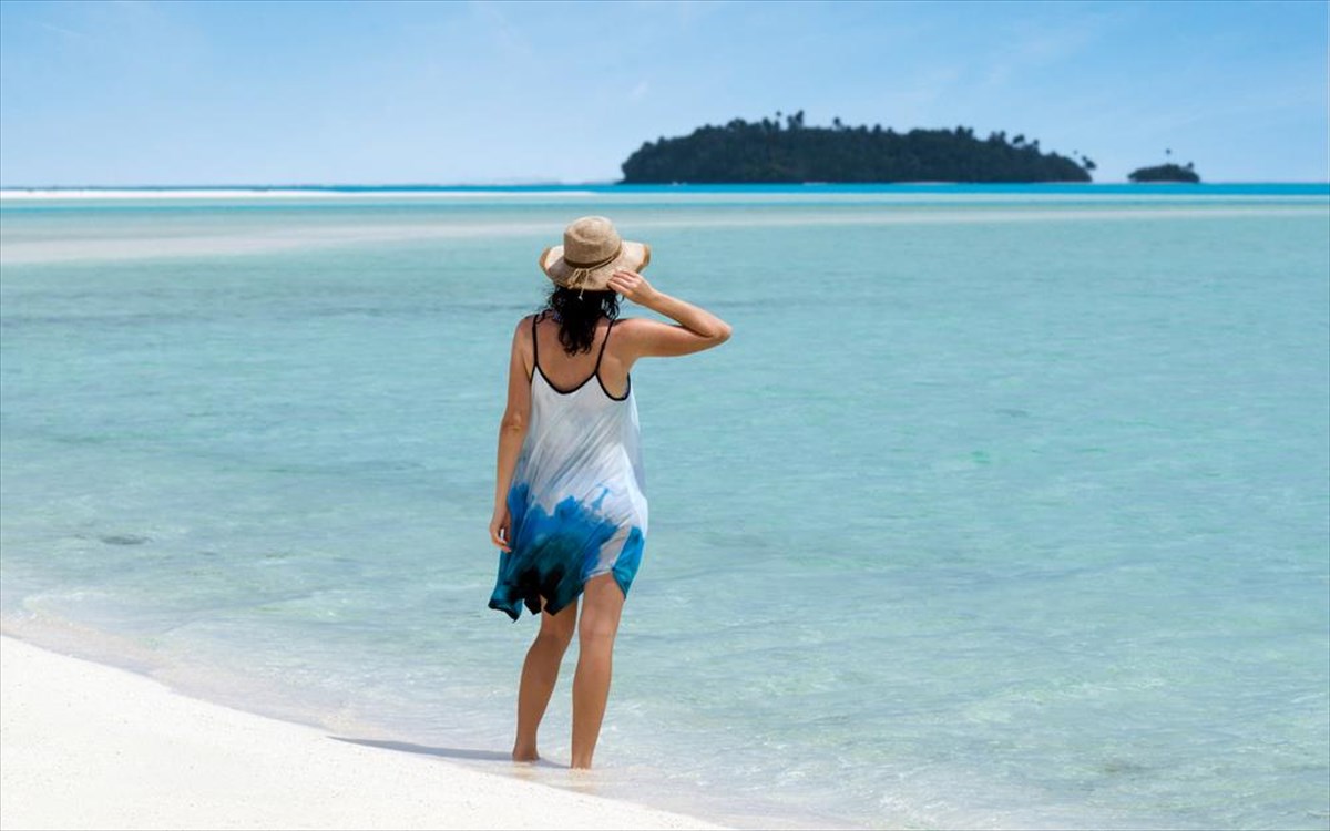 gunaika-moni-thalassa-paralia